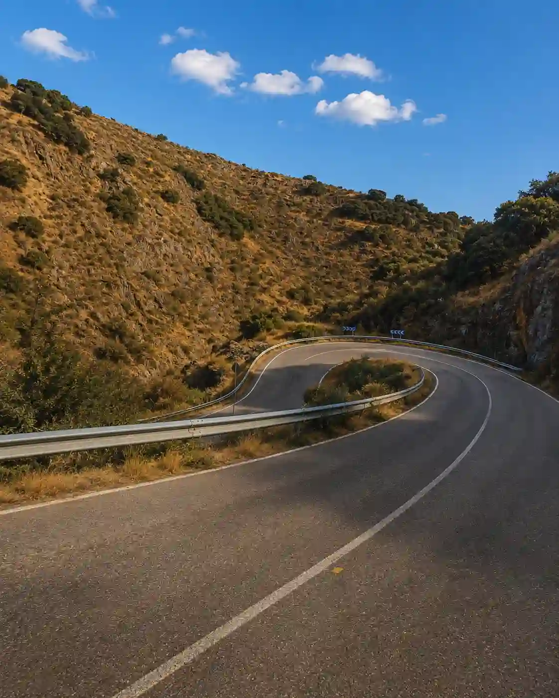 El Risco de Martiago, carretera de acceso a Agallas desde Ciudad Rodrigo