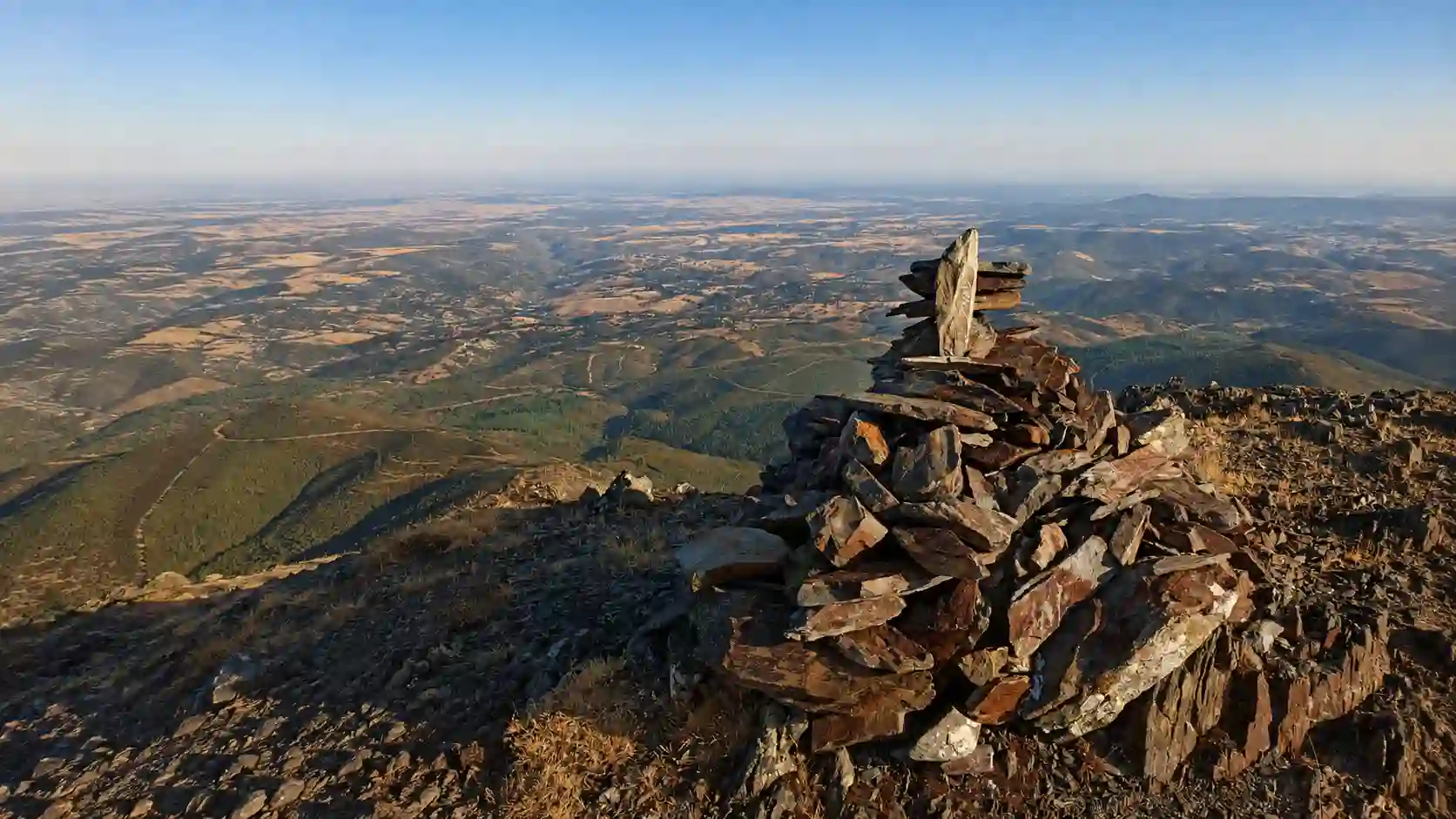 Pico de La Canchera, punto más alto de la Sierra de Gata salmantina